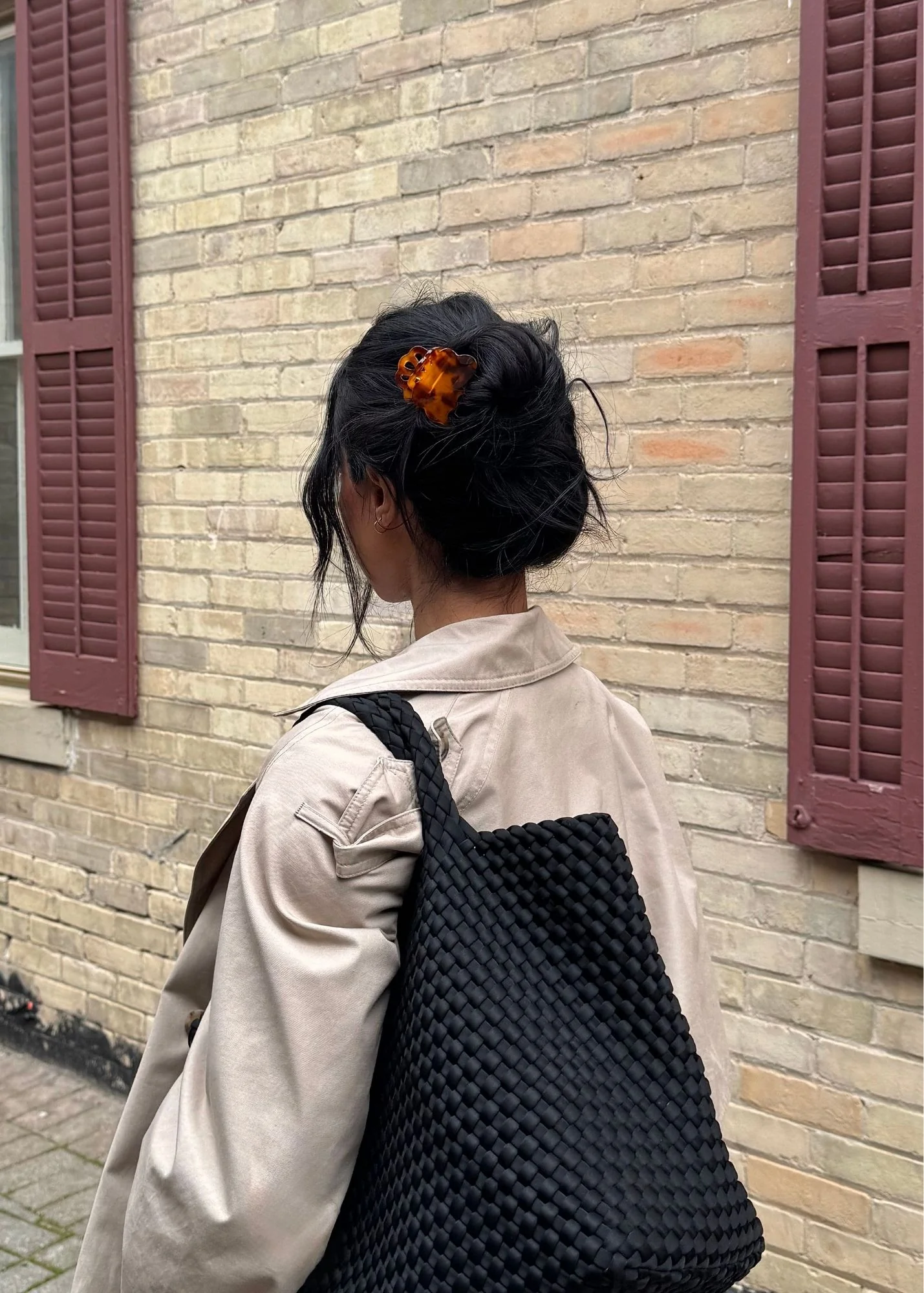 Muse Clip in Tortoise - Image 3